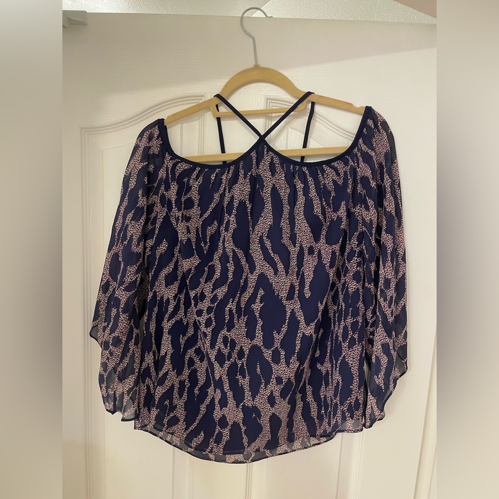 Alice & Trixie off-the-shoulder silk and polyester top, really beautiful, size L